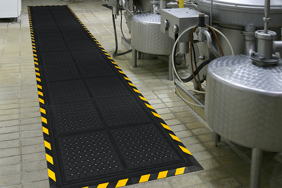 Hog Heaven III Drainable Workstation Mat